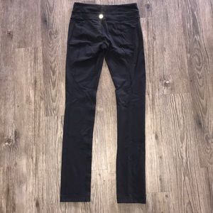 Lululemon straight leg yoga pant